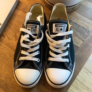 Black White Converse 6 Dainty